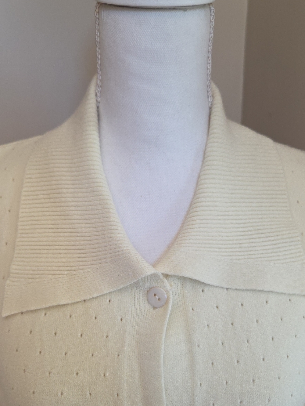 Very Soft Collared Cardigan - Picture 2 of 4